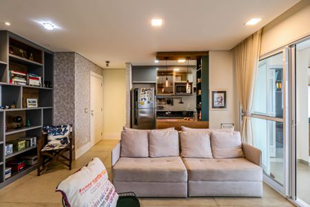 Sala de apartamento à venda com 2 quartos, 75m² em Caxingui, São Paulo