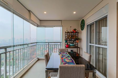 Apartamento à venda com 75m², 2 quartos e 1 vagaVaranda