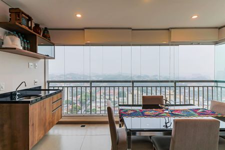 Apartamento à venda com 75m², 2 quartos e 1 vagaVaranda