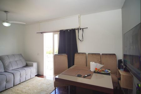 Sala de apartamento à venda com 1 quarto, 48m² em Bom Jesus, Porto Alegre