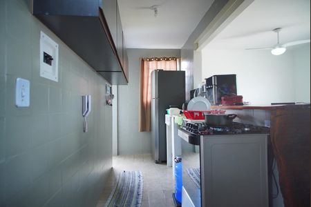 Cozinha de apartamento à venda com 1 quarto, 48m² em Bom Jesus, Porto Alegre