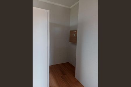 Quarto de apartamento à venda com 2 quartos, 60m² em Jardim Tupanci, Barueri