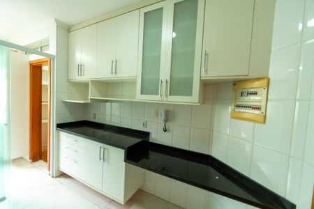 Apartamento para alugar com 101m², 2 quartos e sem vaga Apartamento para alugar com 101m², 2 quartos e sem vagaCozinha