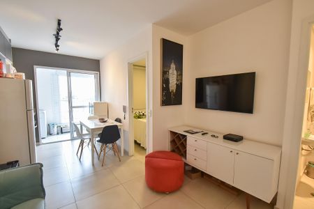 Sala de apartamento para alugar com 1 quarto, 40m² em Vila Monumento, São Paulo