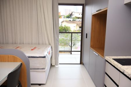 Studio de kitnet/studio para alugar com 1 quarto, 25m² em Caminho das Árvores, Salvador