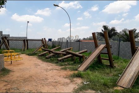 Apartamento à venda com 56m², 2 quartos e 1 vaga Apartamento à venda com 56m², 2 quartos e 1 vagaÁrea comum - Playground