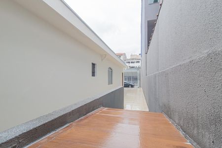 Casa à venda com 335m², 3 quartos e 5 vagasCorredor