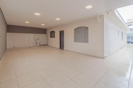 Casa à venda com 335m², 3 quartos e 5 vagasÁrea de Serviço