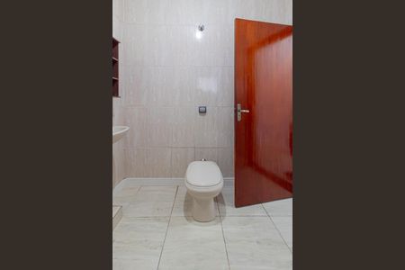 Casa à venda com 335m², 3 quartos e 5 vagasBanheiro da Suíte