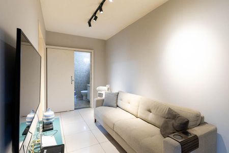 Sala de apartamento à venda com 3 quartos, 80m² em Vila Buarque, São Paulo