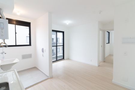 Sala/Cozinha de apartamento para alugar com 2 quartos, 38m² em Jaguaré, São Paulo