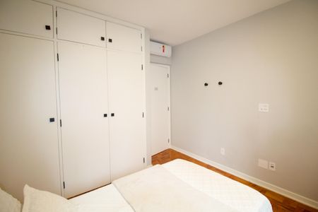 Apartamento para alugar com 126m², 3 quartos e 1 vaga Apartamento para alugar com 126m², 3 quartos e 1 vagaQuarto 1