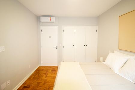 Apartamento para alugar com 126m², 3 quartos e 1 vaga Apartamento para alugar com 126m², 3 quartos e 1 vagaQuarto 1