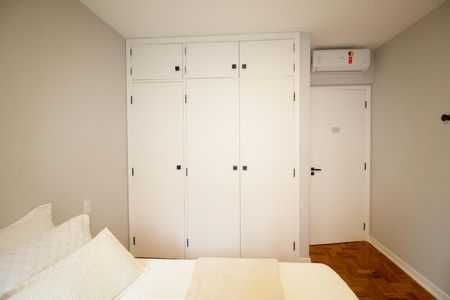 Apartamento para alugar com 126m², 3 quartos e 1 vaga Apartamento para alugar com 126m², 3 quartos e 1 vagaQuarto 1