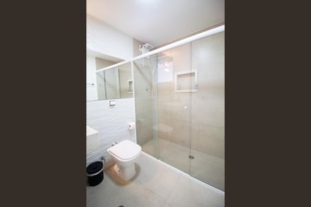 Apartamento para alugar com 126m², 3 quartos e 1 vaga Apartamento para alugar com 126m², 3 quartos e 1 vagaBanheiro da Suíte