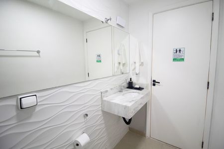 Apartamento para alugar com 126m², 3 quartos e 1 vaga Apartamento para alugar com 126m², 3 quartos e 1 vagaBanheiro
