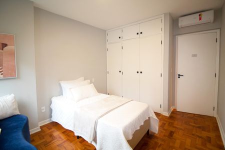 Apartamento para alugar com 126m², 3 quartos e 1 vaga Apartamento para alugar com 126m², 3 quartos e 1 vagaQuarto 2