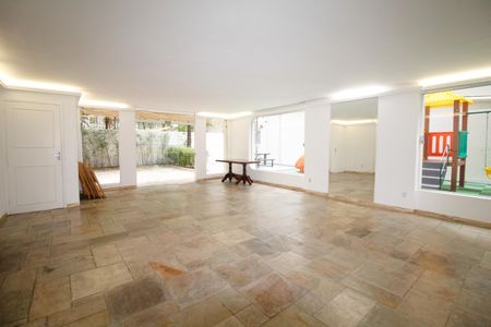 Apartamento para alugar com 126m², 3 quartos e 1 vaga Apartamento para alugar com 126m², 3 quartos e 1 vagaÁrea comum