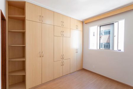 Apartamento à venda com 100m², 3 quartos e 2 vagasSuíte 