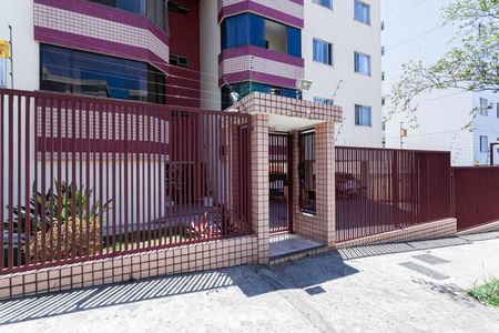 Apartamento à venda com 100m², 3 quartos e 2 vagasFachada