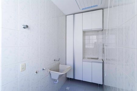 Apartamento à venda com 100m², 3 quartos e 2 vagasÁrea de serviço 