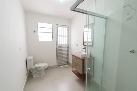 Casa à venda com 80m², 2 quartos e sem vaga Casa à venda com 80m², 2 quartos e sem vagaBanheiro da suíte