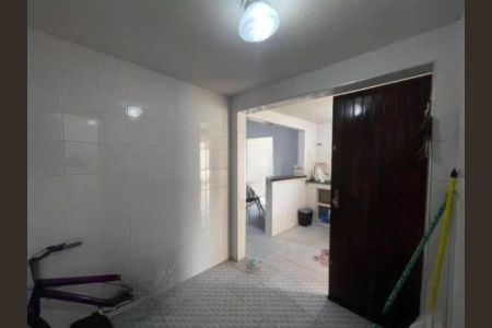 Foto 03 de casa à venda com 2 quartos, 90m² em Jardim Ocara, Santo André