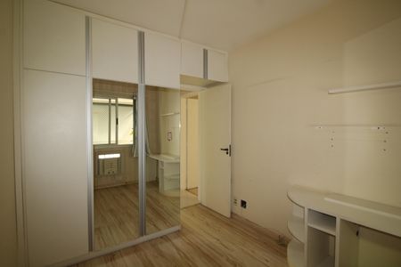 Quarto 1 de apartamento para alugar com 2 quartos, 75m² em Freguesia (jacarepaguá), Rio de Janeiro
