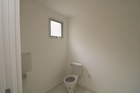 Banheiro de kitnet/studio à venda com 1 quarto, 25m² em Vila Ema, São Paulo