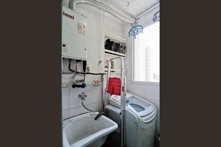 Apartamento para alugar com 60m², 3 quartos e 1 vagaÁrea de Serviço