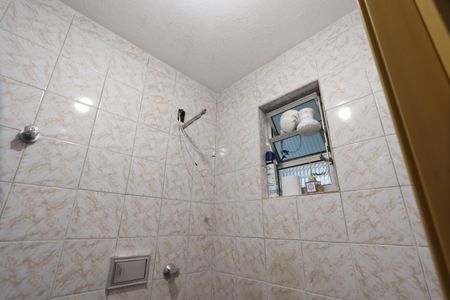 Banheiro de casa para alugar com 1 quarto, 40m² em Jardim Vila Formosa, São Paulo