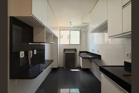 Cozinha de apartamento para alugar com 3 quartos, 65m² em Buritis, Belo Horizonte