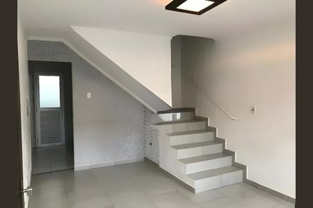 Sala de casa de condomínio à venda com 2 quartos, 70m² em Jardim Flor do Campo, Guarulhos