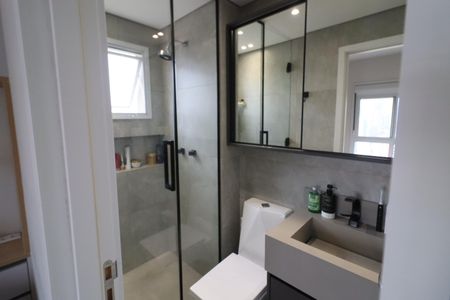 Apartamento à venda com 76m², 3 quartos e 2 vagasBanheiro da Suíte 1