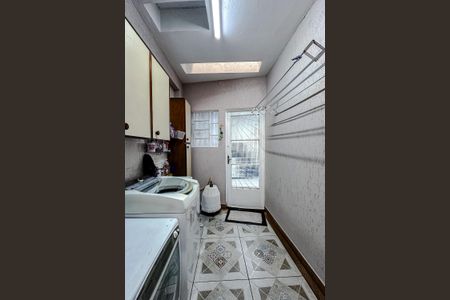 Casa à venda com 155m², 3 quartos e 2 vagasÁrea de Serviço