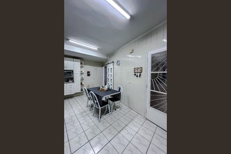 Casa à venda com 155m², 3 quartos e 2 vagasCozinha