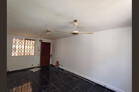 Apartamento para alugar com 1m², 1 quarto e 1 vagaSala