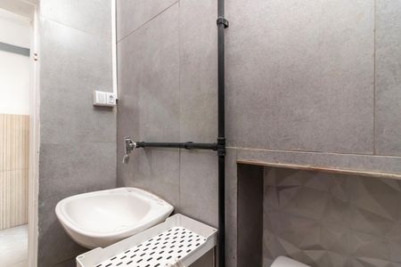 Banheiro Social de casa para alugar com 1 quarto, 20m² em Santana, São Paulo