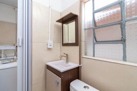 Banheiro Social de kitnet/studio para alugar com 1 quarto, 20m² em Santana, São Paulo
