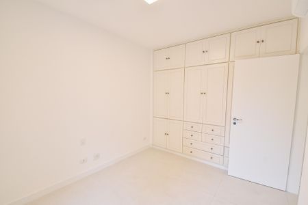 Apartamento para alugar com 138m², 3 quartos e 3 vagas Apartamento para alugar com 138m², 3 quartos e 3 vagasQuarto 2