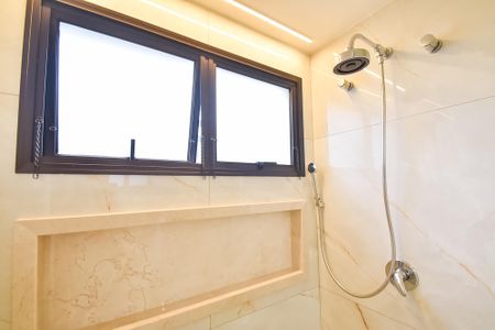 Apartamento para alugar com 138m², 3 quartos e 3 vagas Apartamento para alugar com 138m², 3 quartos e 3 vagasBanheiro da Suíte