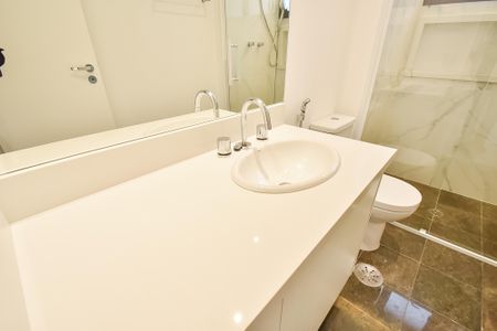 Apartamento para alugar com 138m², 3 quartos e 3 vagas Apartamento para alugar com 138m², 3 quartos e 3 vagasBanheiro