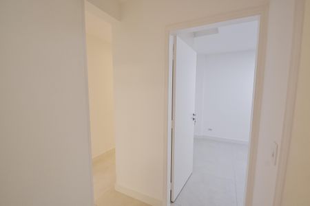 Apartamento para alugar com 138m², 3 quartos e 3 vagas Apartamento para alugar com 138m², 3 quartos e 3 vagasCorredor