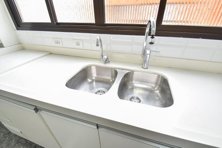 Apartamento para alugar com 138m², 3 quartos e 3 vagas Apartamento para alugar com 138m², 3 quartos e 3 vagasCozinha