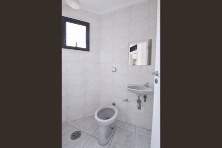 Apartamento para alugar com 138m², 3 quartos e 3 vagas Apartamento para alugar com 138m², 3 quartos e 3 vagasBanheiro de Serviço