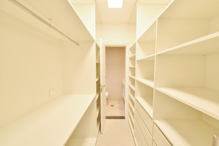 Apartamento para alugar com 138m², 3 quartos e 3 vagas Apartamento para alugar com 138m², 3 quartos e 3 vagasCloset da Suíte