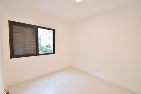 Apartamento para alugar com 138m², 3 quartos e 3 vagas Apartamento para alugar com 138m², 3 quartos e 3 vagasQuarto 2