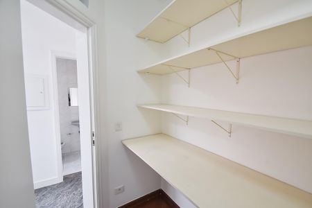 Apartamento para alugar com 138m², 3 quartos e 3 vagas Apartamento para alugar com 138m², 3 quartos e 3 vagasDespensa