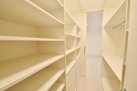 Apartamento para alugar com 138m², 3 quartos e 3 vagas Apartamento para alugar com 138m², 3 quartos e 3 vagasCloset da Suíte