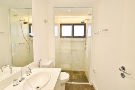Apartamento para alugar com 138m², 3 quartos e 3 vagas Apartamento para alugar com 138m², 3 quartos e 3 vagasBanheiro